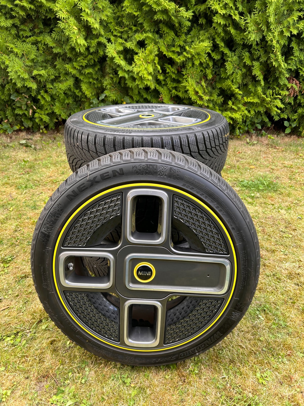 4 x Original MINI 17 Zoll Winterräder F55 F56 F57 ELECTRIC POWER RDKS 6889171
