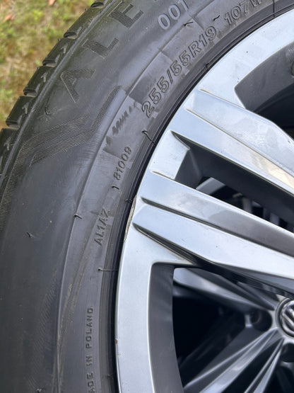 4 x Original VW 19 Zoll Alufelgen Kompletträder Sommerreifen 255/55 R19