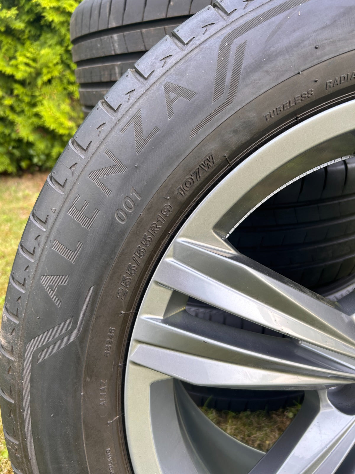 4 x Original VW 19 Zoll Alufelgen Kompletträder Sommerreifen 255/55 R19